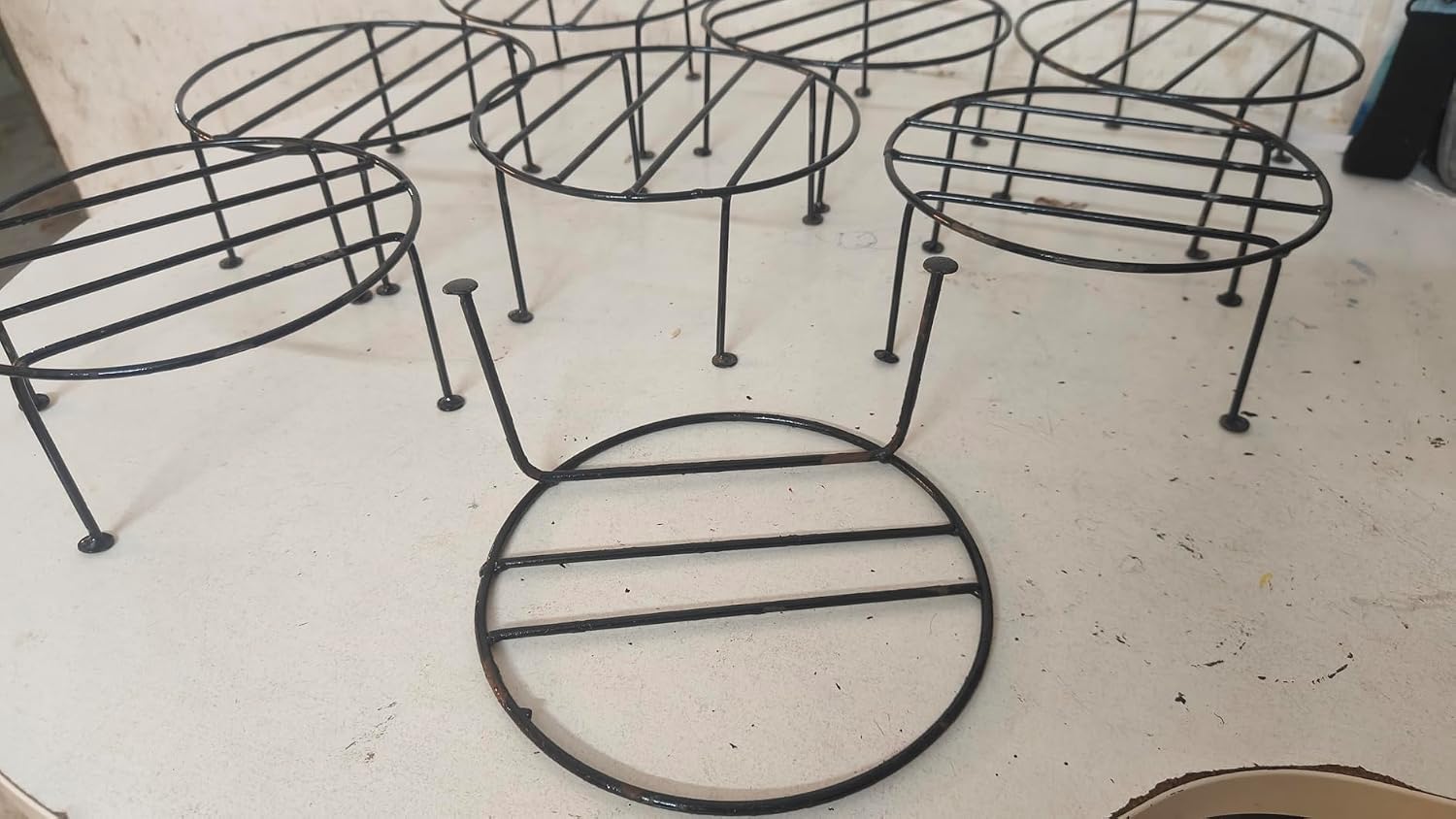 ORILEY Round Plant Stand Galvanised Metal Flower Pot Holder Gamla Support Corner Rack Outdoor Display Shelf for Home Garden Balcony Decoration - (Pack of 8, Black) - Image 35